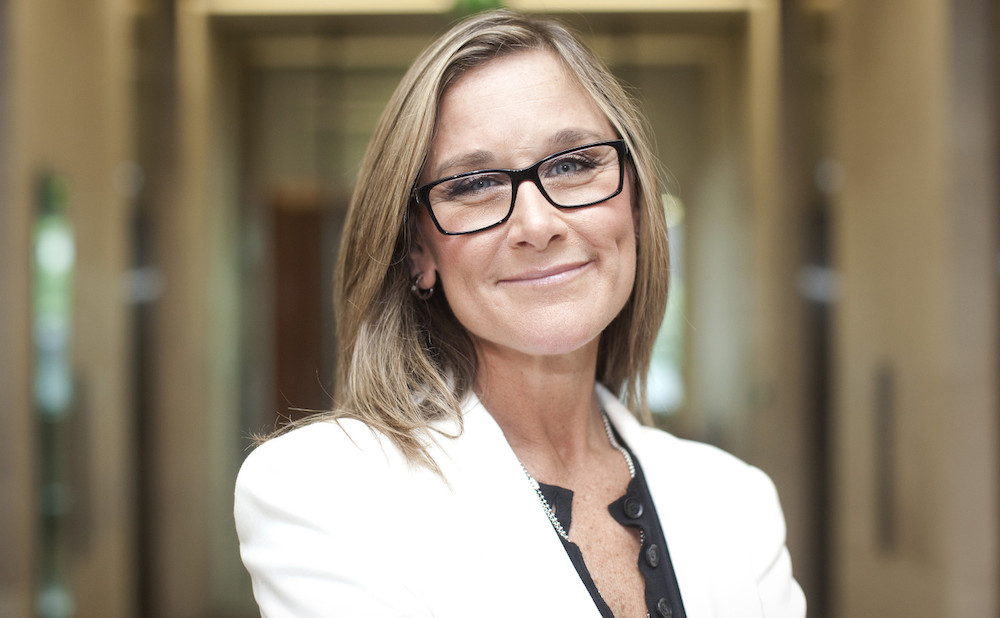 Apple Hires Angela Ahrendts