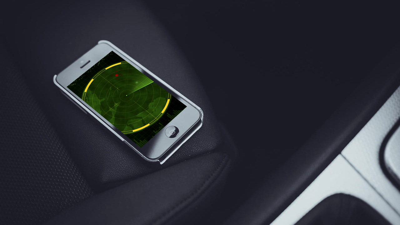 iPhone Tracking Car