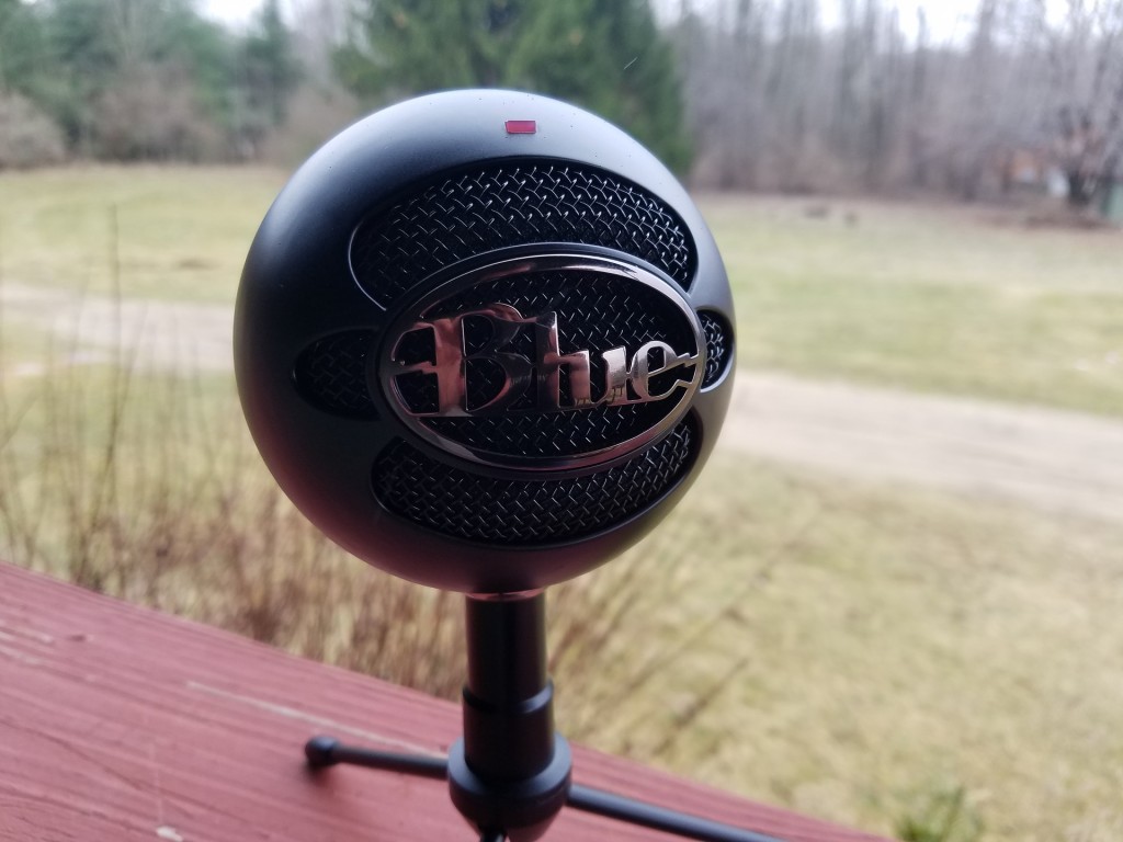 Blue-Snowball-iCE-black-hero