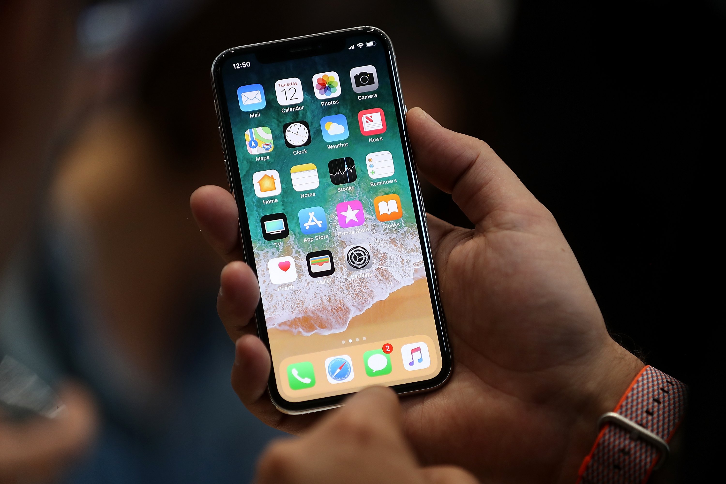 How To Fix Bad iPhone Xs, iPhone Xs Max and iPhone Xr Reception