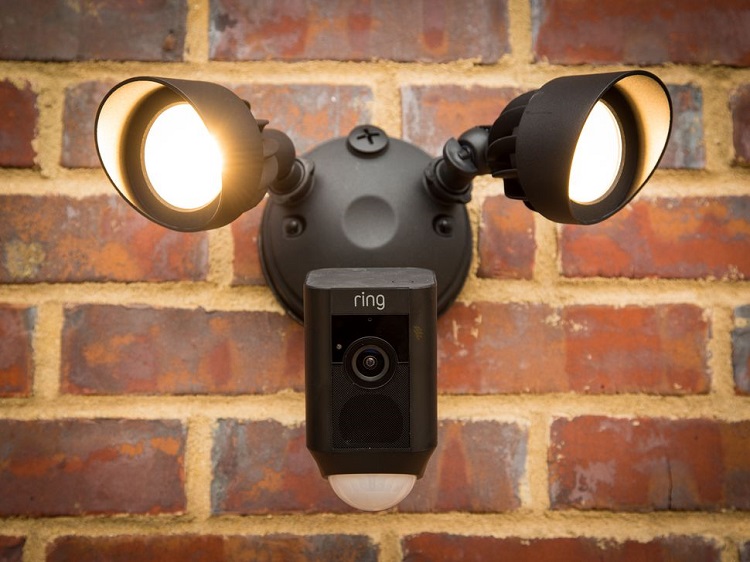 ring floodlight camera subscription