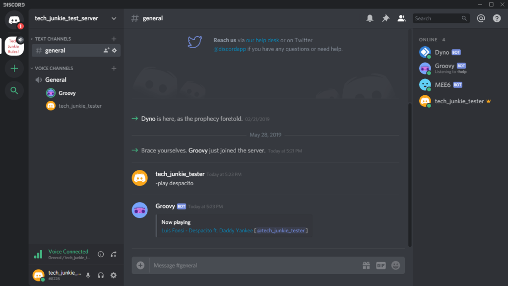 Ajouter Rythm Discord