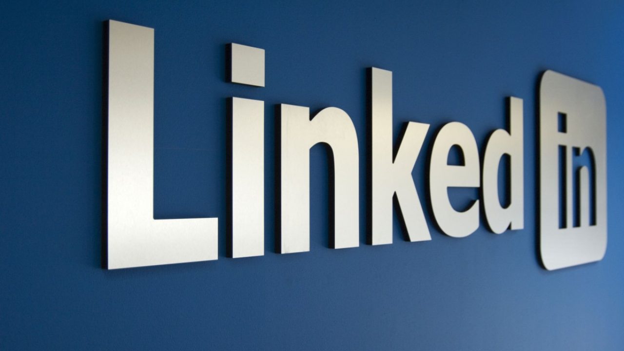 How To Change Location on LinkedIn