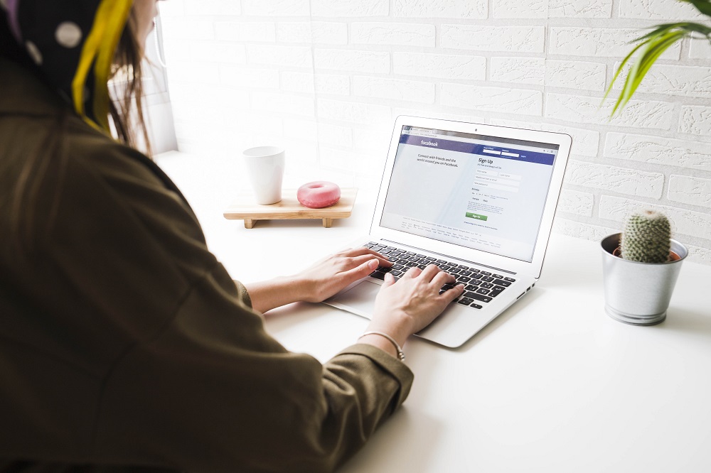 How To Track Someone’s Location Through Facebook Messenger