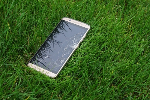 Can Verizon wipe my iPhone