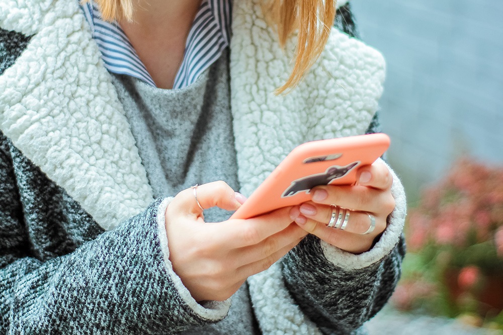 Does POF Notify the Other User When You Screenshot?