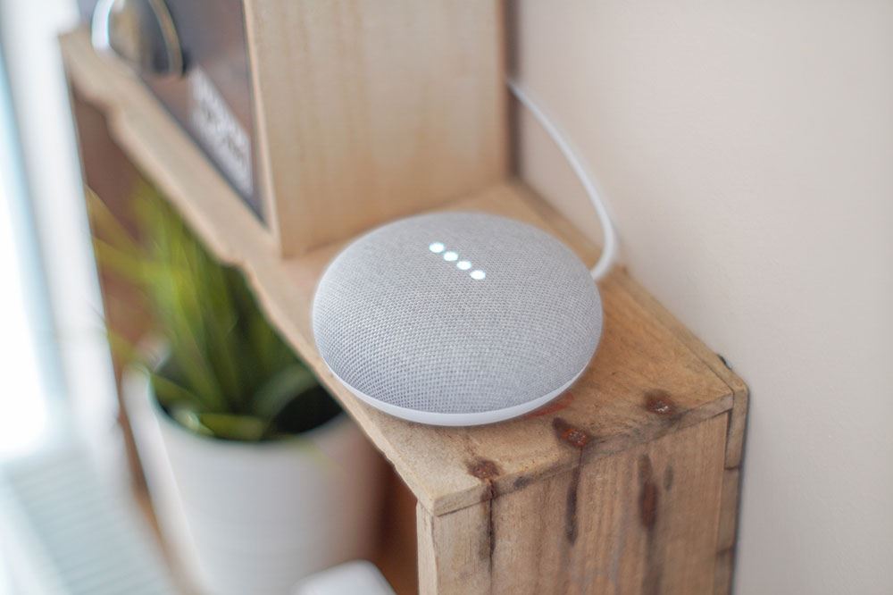 what is the google home device