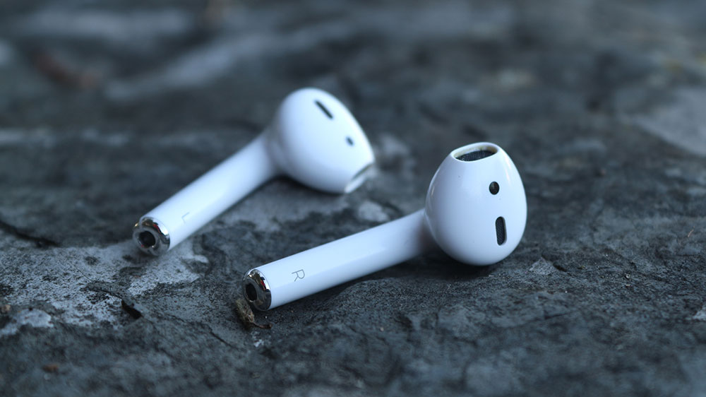 how to use airpods to spy