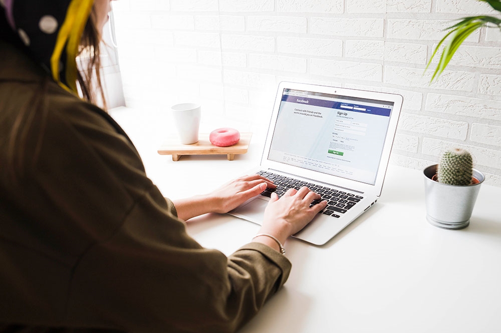 how to post hd video on facebook page
