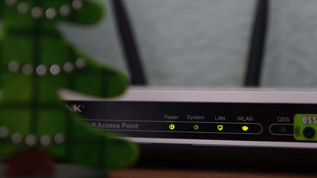 Do Wi-Fi Extenders Work with Any Router?