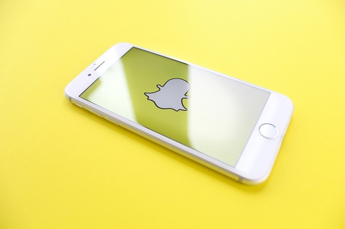 How to Add Transparent Colors to Snapchat Post