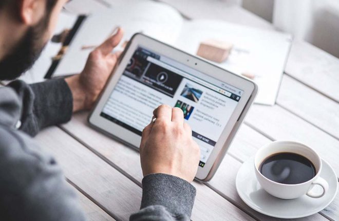 iPad vs. Android Tablets – Which is Better? [August 2020]