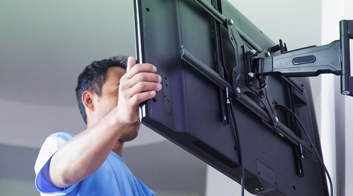 How to Remove Samsung TV From Wall Mount