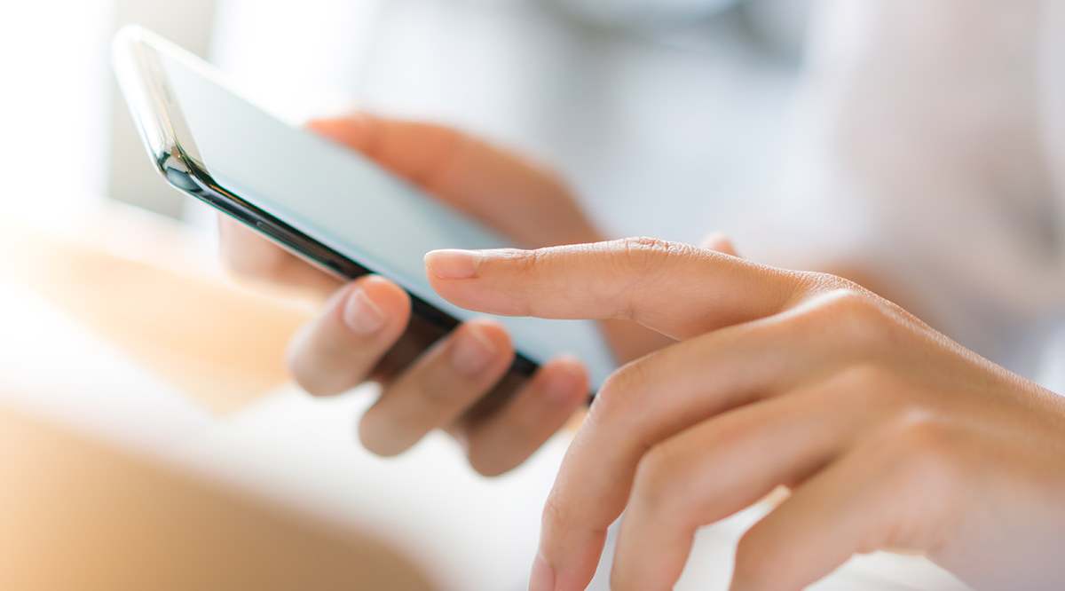 How to Send Waze from WhatsApp