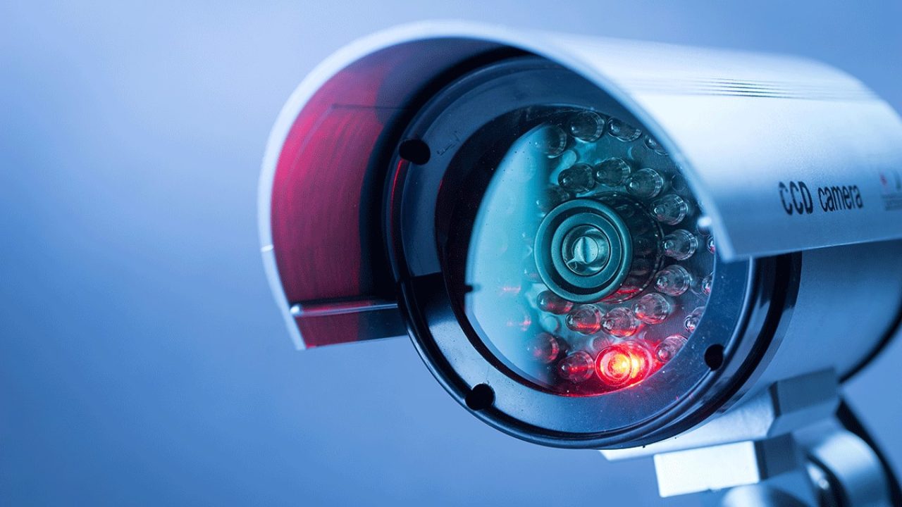 Security Cameras vs.  Video Doorbells - Which is Right for You?