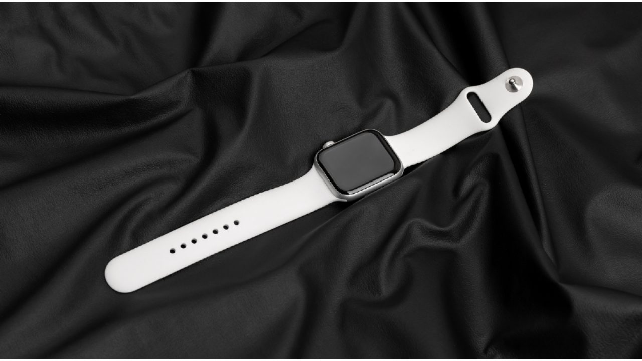 Keep Your Apple Watch Safe With the Best Apple Watch Cases