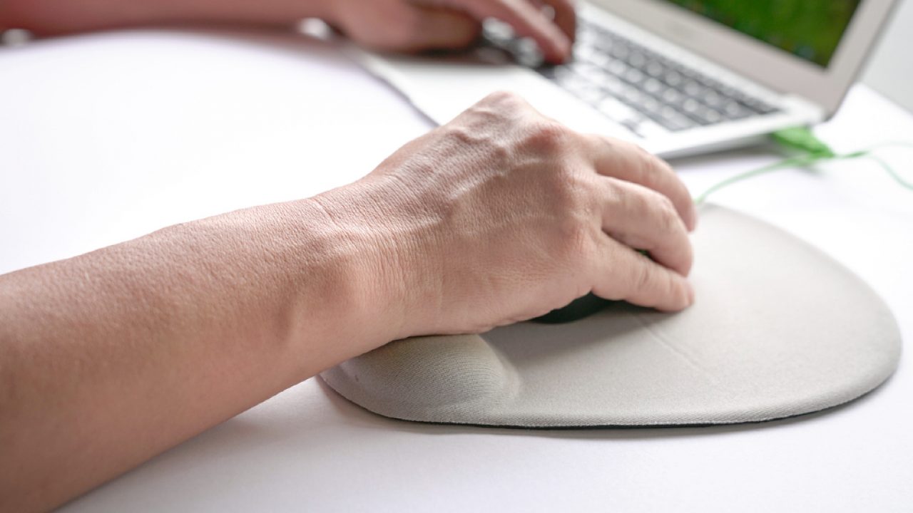 Add Comfort to Your Work Space With the Best Wrist Rests