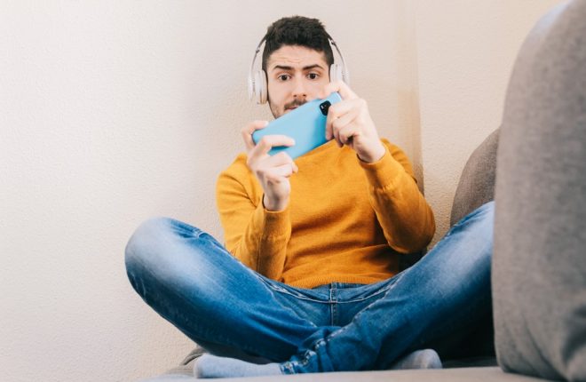 Experience Gaming On the Go With the Best Handheld Gaming Consoles