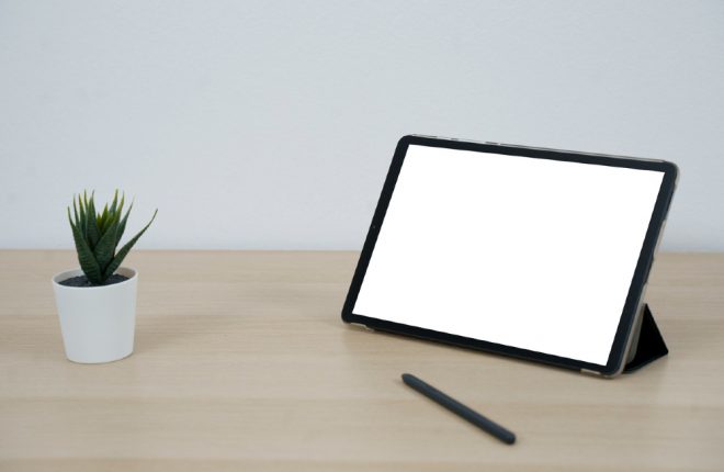 Give Your Hands a Break With the Best iPad Holder Stands