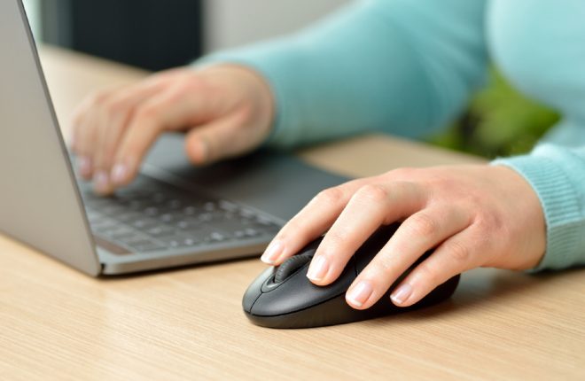 The Best Left-Handed Mouse To Increase Productivity