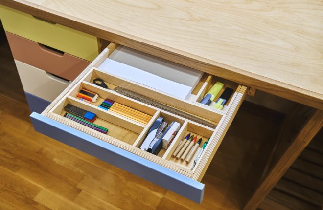 Tidy up Your Cabinets With the Best Desk Drawer Organizer