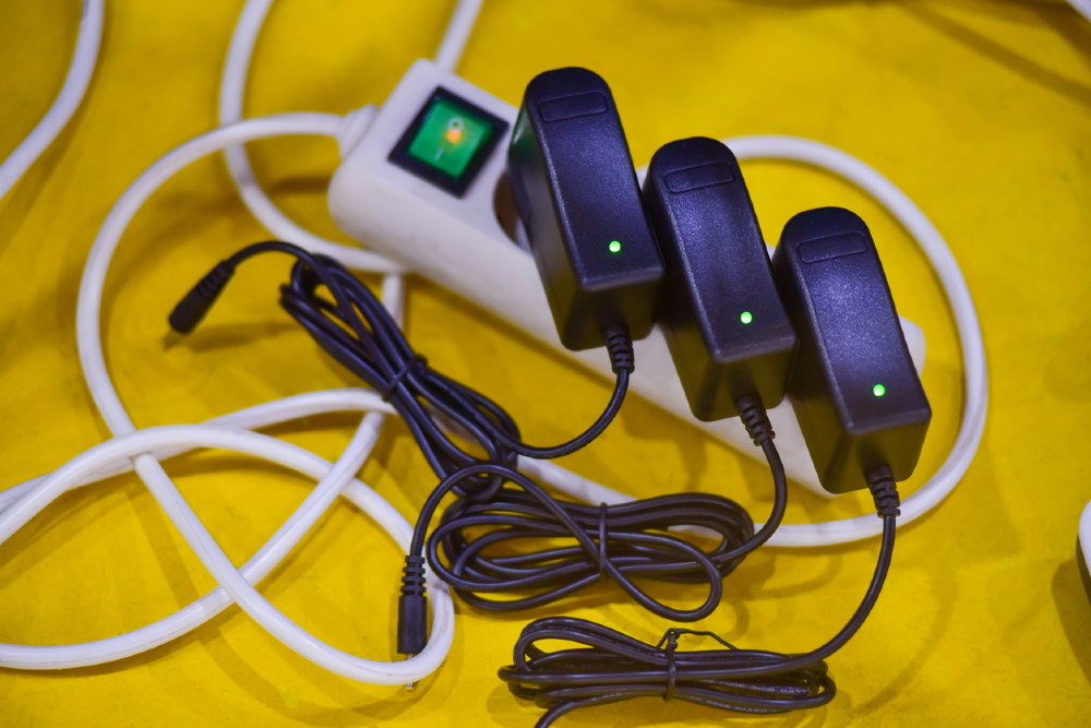 The Highest-Rated AC Adapters in 2023 - Top Reviews by Tech Junkie