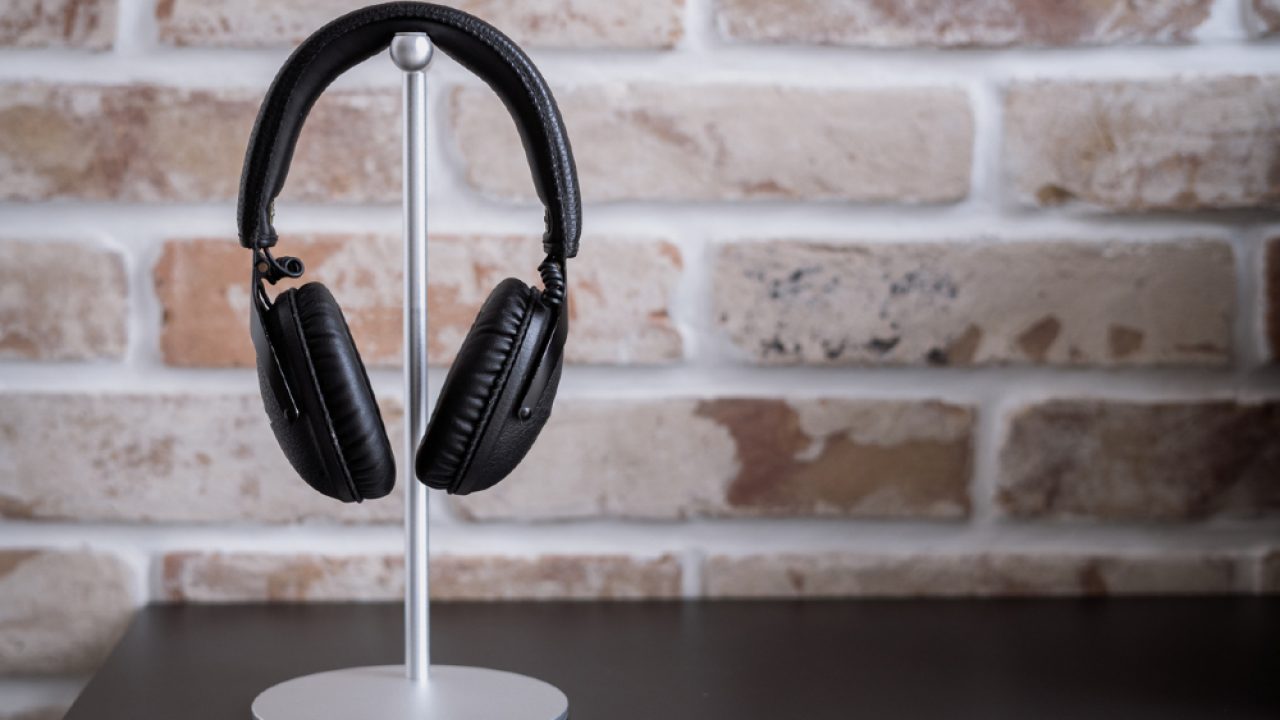 Keep Your Headphones Safe With the Best Headset Holders