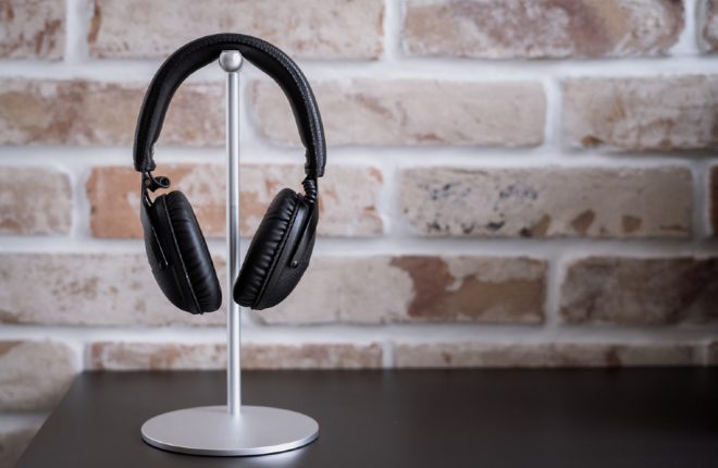 Keep Your Headphones Safe With the Best Headset Holders