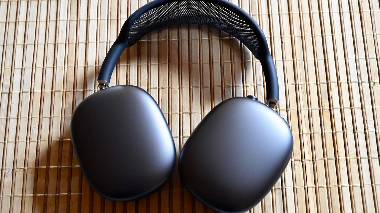 Best Noise-Cancelling Headphones