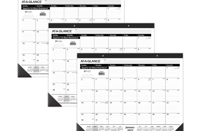 AT-A-GLANCE Desk Calendar