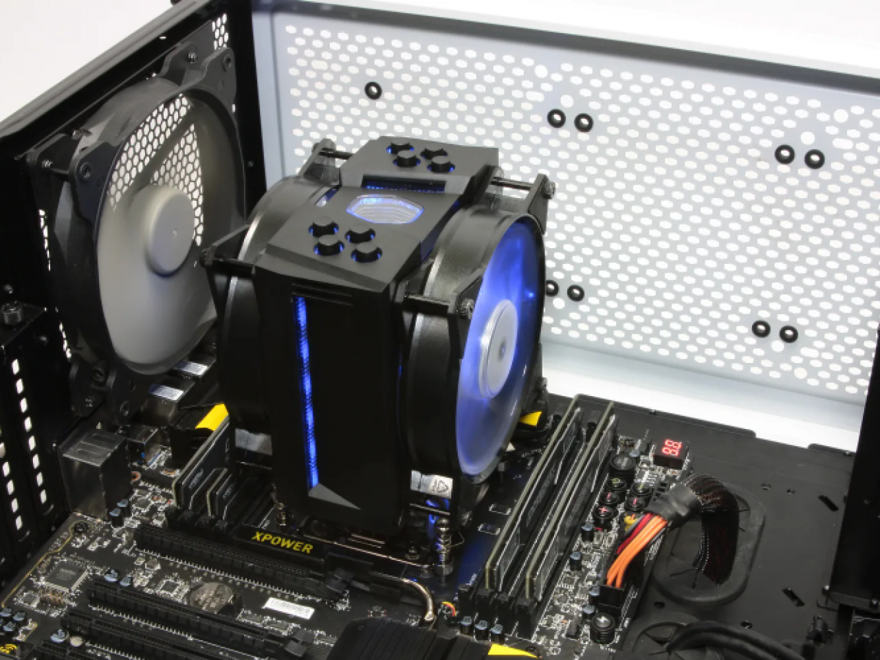 The Best CPU Coolers For a Ryzen 5 5600x - Tech Junkie