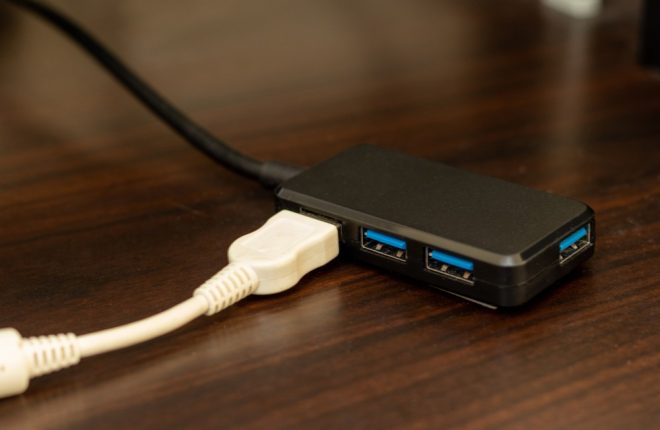 View Multiple Displays With the Best HDMI Splitters