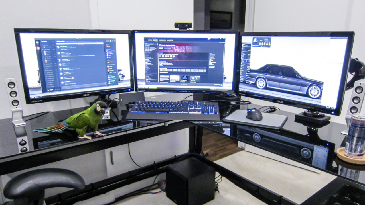 The Best Triple Monitor Setups to Buy