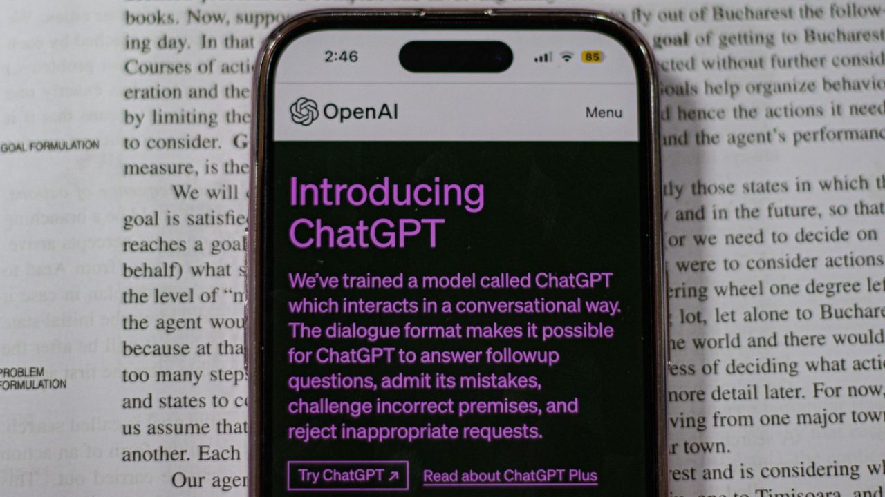 What Is ChatGPT: Your Ultimate Guide to AI Chatbot