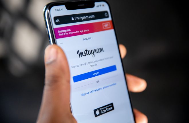 How To Log Out Of Facebook & Instagram On All Devices