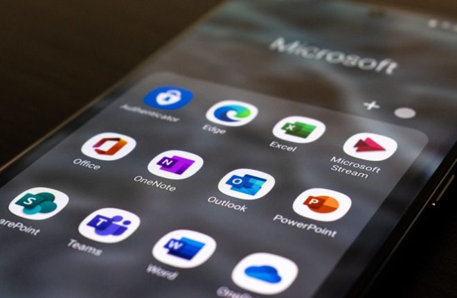 How to Fix Microsoft Teams Showing Partial Blue Screen