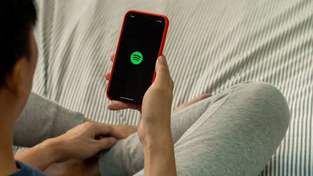 how-to-add-and-play-local-songs-on-spotify-tech-junkie