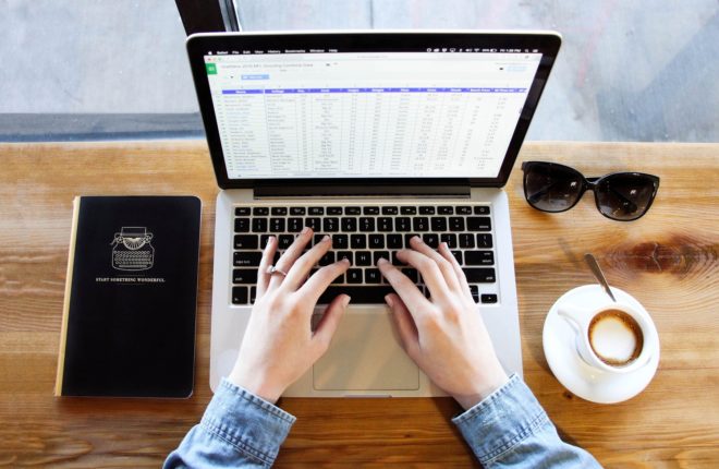 Google Sheets: How to Alternate Row or Column Colors