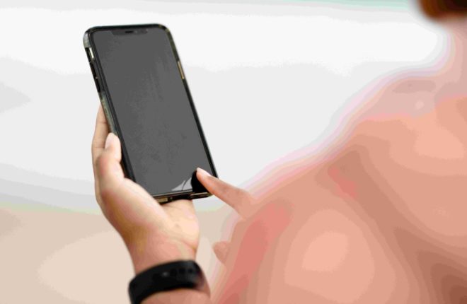 Productive Things to Do on Your Phone When You're Bored (Tech Edition)